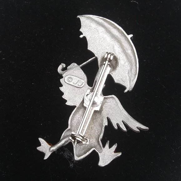 Vintage JJ Jonette duck with an umbrella dancing in the rain  brooch playful - Picture 3 of 12
